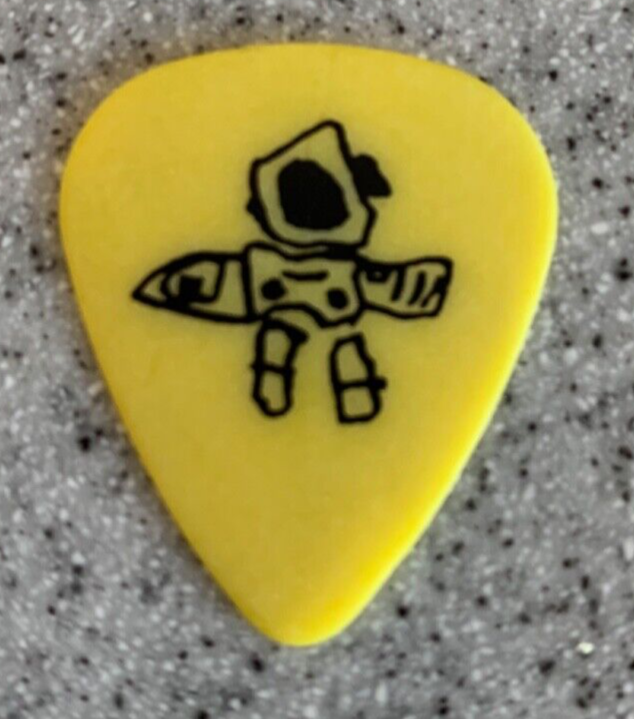 ミュージシャン GREEN DAY guitar pick GREEN DAY GUITAR PICK 2004 American Idiot Tour Billie Joe