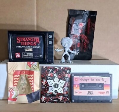 YuMe Toys Netflix Stranger Things Upside Down Capsule Series 2 Demogorgon Closed