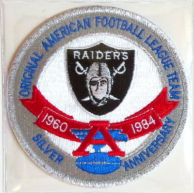 OAKLAND Los Angeles RAIDERS 25th ANNIVERSARY NFL TEAM PATCH Willabee & Ward 1984