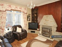 2 bedroom flat in Urquhart Street, Aberdeen, AB24 (2 bed) (#1101986)