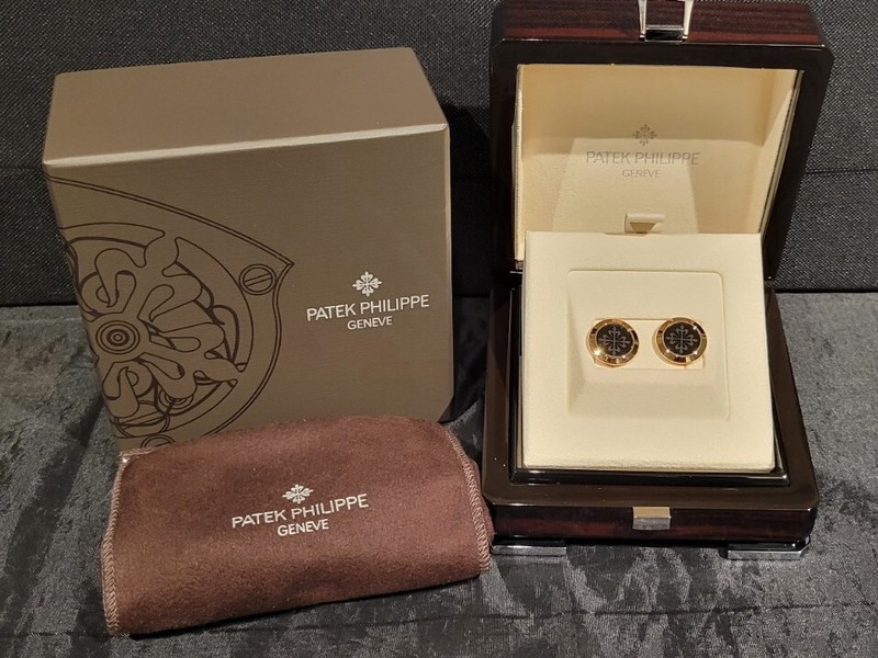 Patek Philippe Nautilus Calatrava Cufflinks Engraved Onyx Center 18K Rose