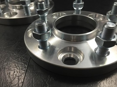 2X HUBCENTRIC WHEEL SPACERS  5X100  571 BORE  12X15  20MM 1316quot INCH