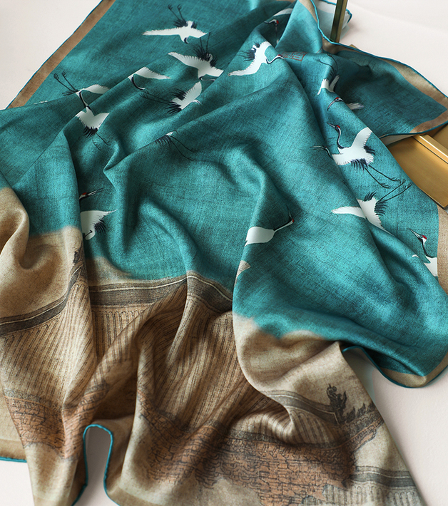 43 inch square Scarf 100% Silk Women neckerchief Shawl Wrap green MY1