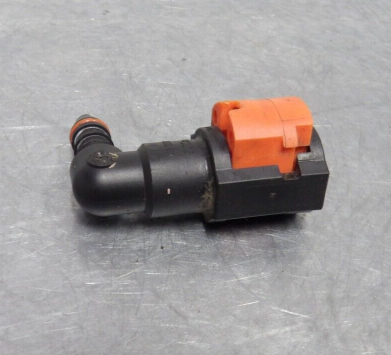 05-06 Kawasaki ZX6R ZX636gas fuel line connector 92055-1622