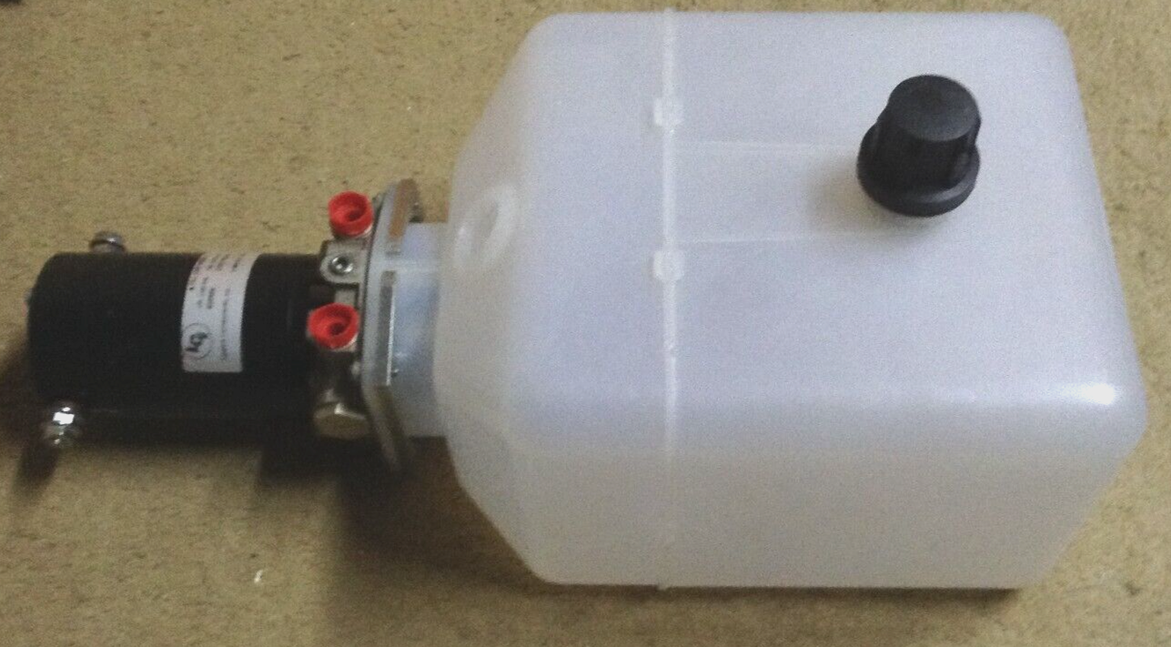 ss.396 Lippert LCI Level Up 251909 Horizontal 7QT Hydraulic Pump