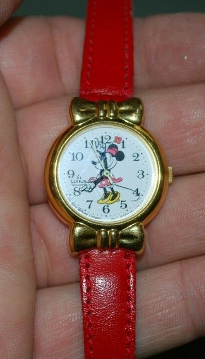 DISNEY Minnie Mouse WATCH Red band needs new battery