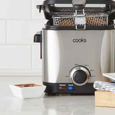 Home deep fryer 2024 with filter system