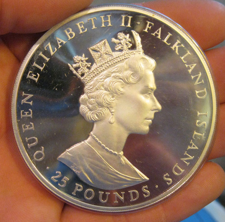 Falkland Islands - 1986 Huge Silver 25 Pounds (4.4609 oz. ASW)