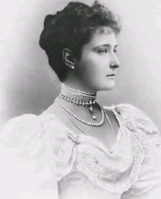 Tsarina Alexandra Feodorovna Last Empress of Russia Royal Poster Photo 13x19