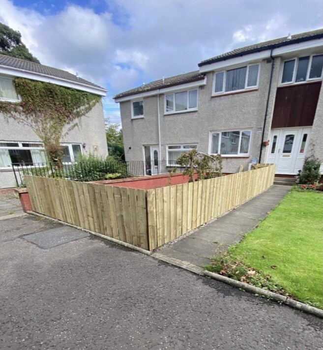 THISTLE FENCING All fencing, decking, gates & pergolas (FREE QUOTE
