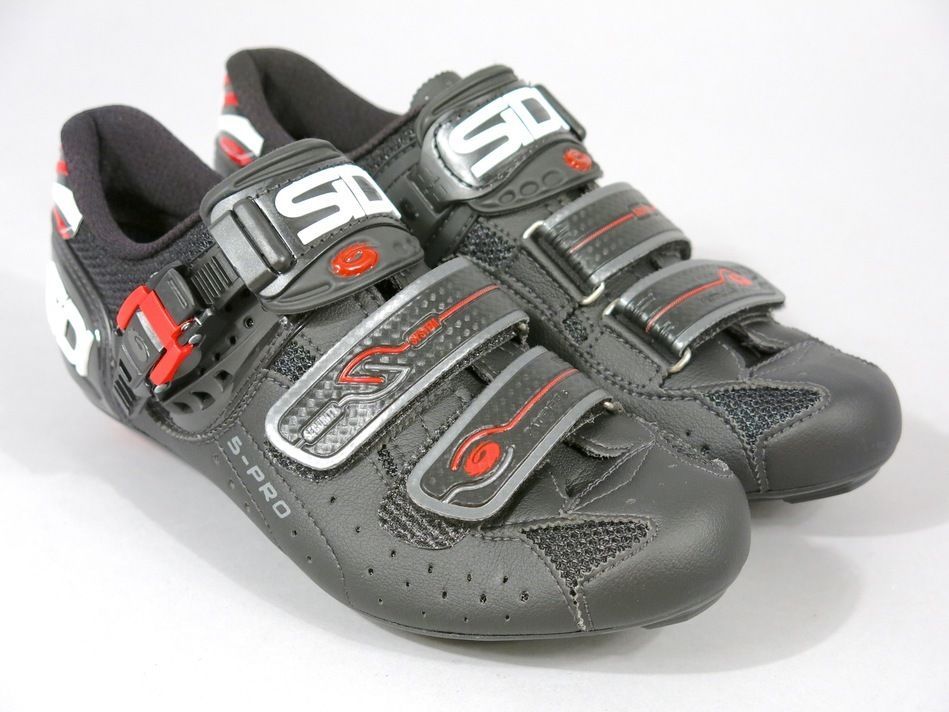 Black Sapatilhas e capas para Sapatilhas