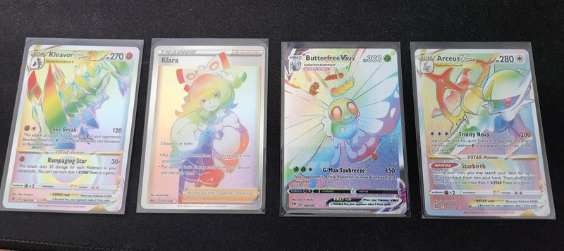 Kleavor Butterfree Arceus Klara -MINT- PACK FRESH Pokemon