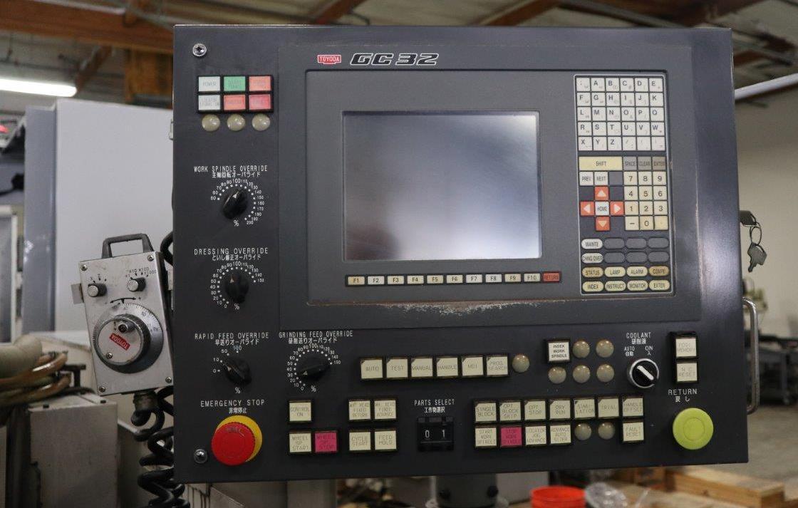 Toyoda GL-4II Universal Grinder , 40