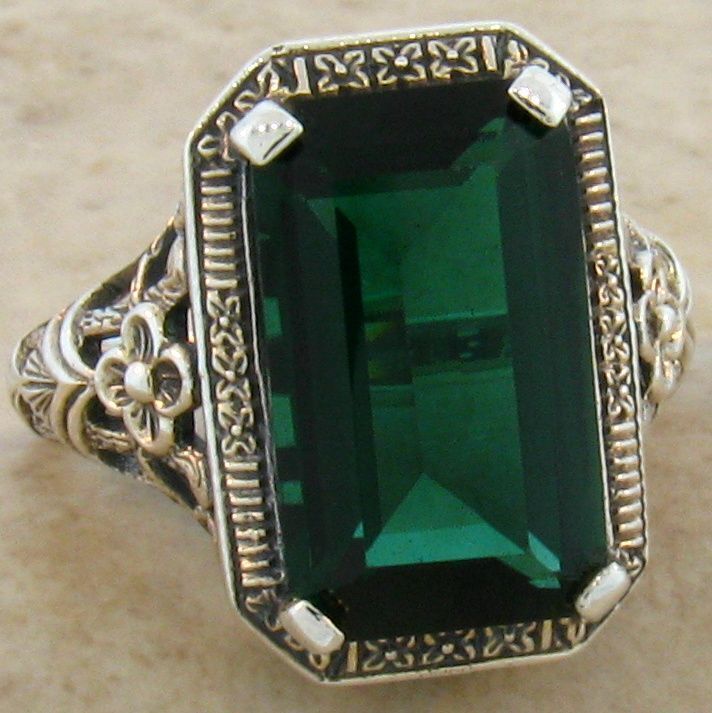 Classic Art Nouveau Style 925 Sterling Silver 6 Ct Simulated Emerald Ring   533x