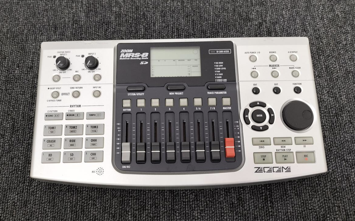 Zoom MRS-8 MultiTrak Digital Recording Studio 8Track