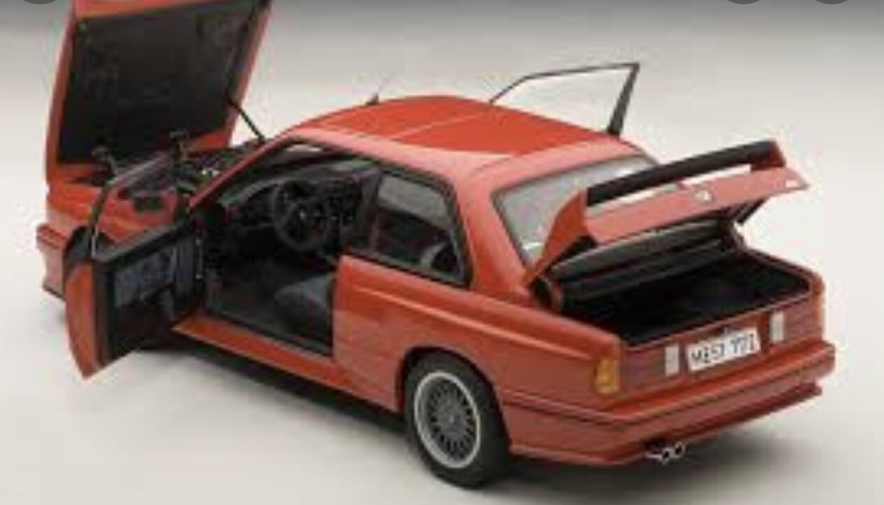 V 1 18. BMW m3 e30 AUTOART. 1/18 BMW e30 AUTOART. AUTOART BMW e30 m3 1:18. AUTOART BMW m3 e30 Sport Evolution.