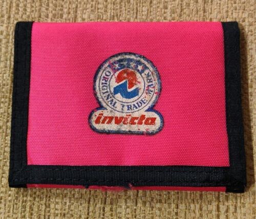Portafoglio invicta anni 80 sale