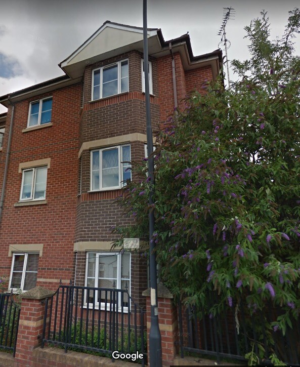 REGIONAL HOMES ARE PLEASED TO OFFER THIS 2 BEDROOM FLAT,CALDMORE ROAD