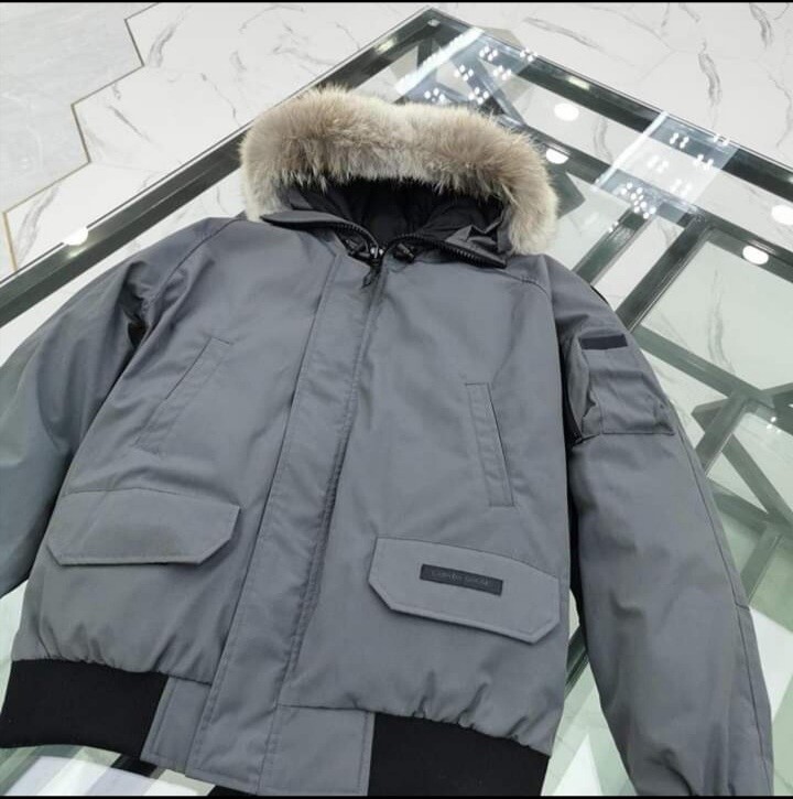 Canada Goose Mens Chilliwack Bomber (BLACK LABEL) | in Bradford, West