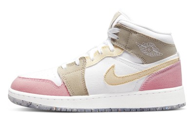 

Big Kids Jordan 1 Mid SE, белый/ярко-зеленый (DJ0338 100), White/vivid green