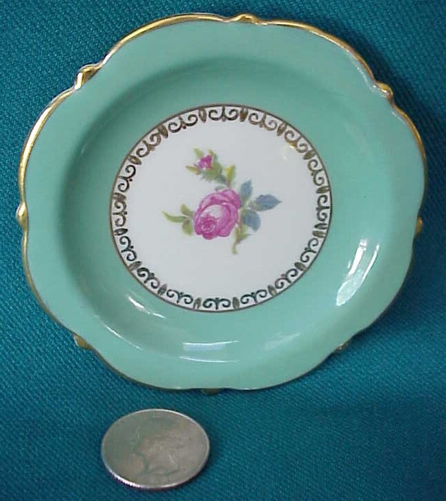 VTG. ROYAL BAYREUTH US ZONE GERMANY BUTTER PAT PLATE ROSES GOLD TRIM BAVARIA