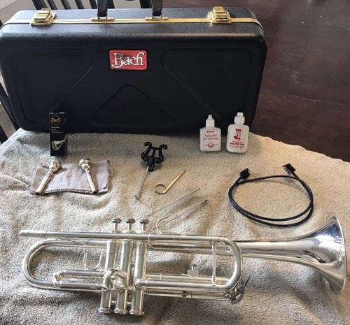 Bach Trumpet Model TR300H2 silver plated, Great Condition, Barely Used