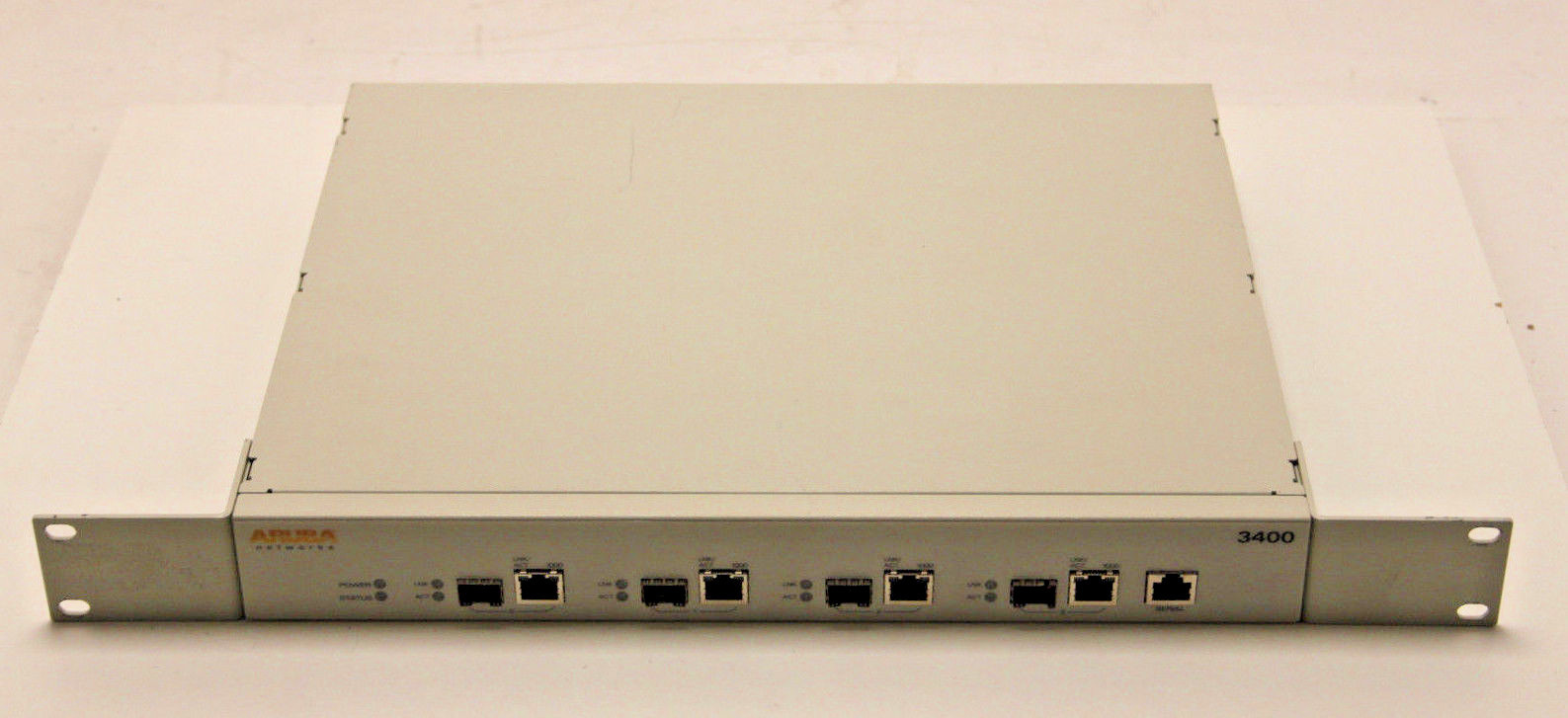 UPC 881314941865 product image for Aruba Networks 3400 4-port 3000 Series Wireless Mobility Controllers | upcitemdb.com