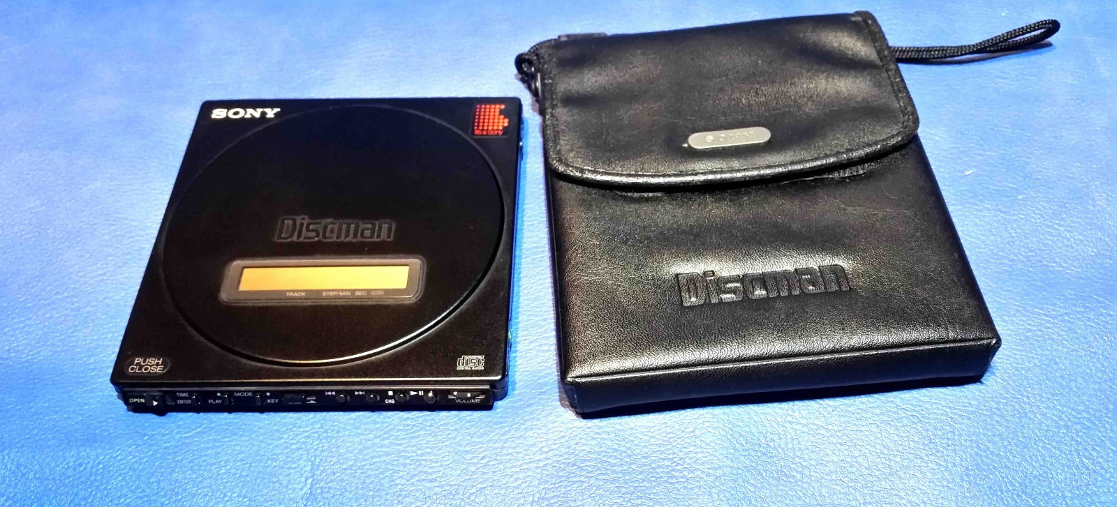 ポータブルプレーヤー SONY Discman D-J50 Sony Discman D-J50 Demo - YouTube