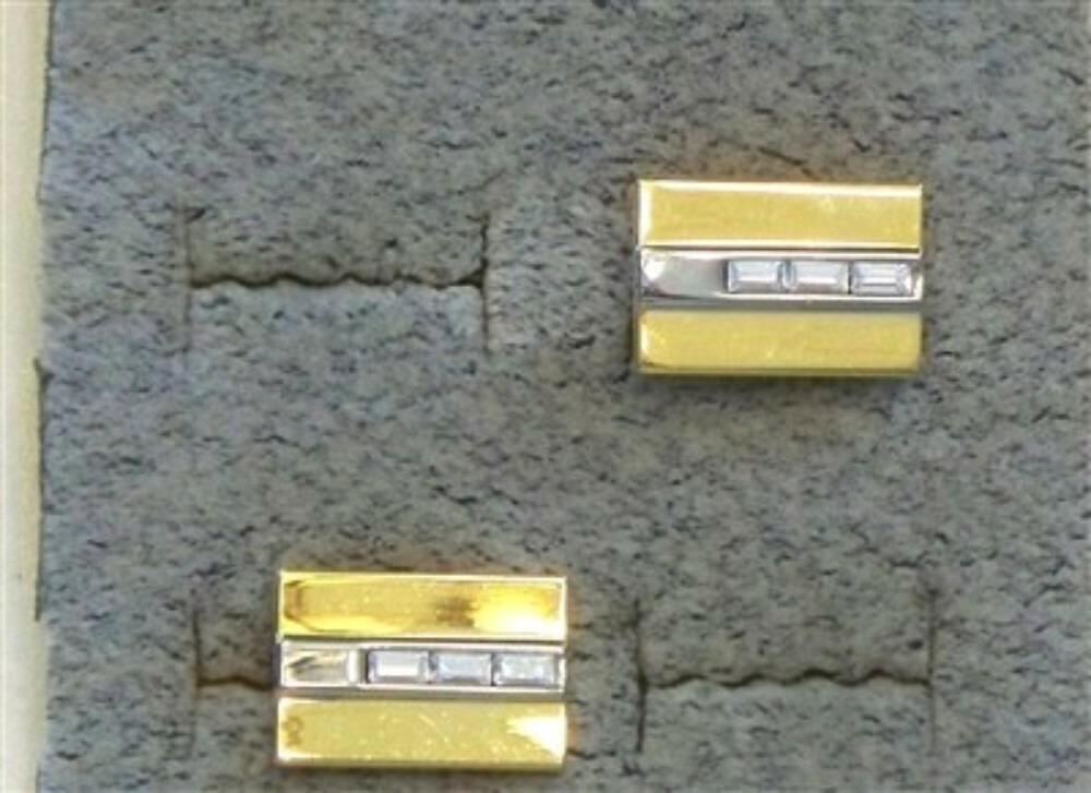 VINTAGE ELEGANT GOLD AND SILVER TONE METAL RHINESTONE CUFFLINKS CUFF LINKS J049