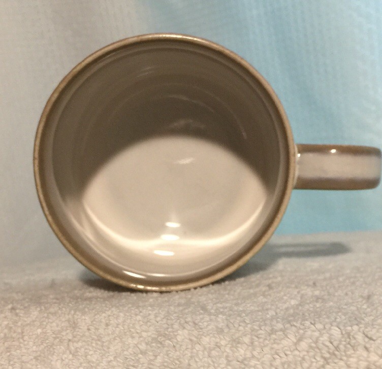 2013 Starbucks Ceramic Pottery Coffee Mug 10oz Tapered Tan Cream Stoneware