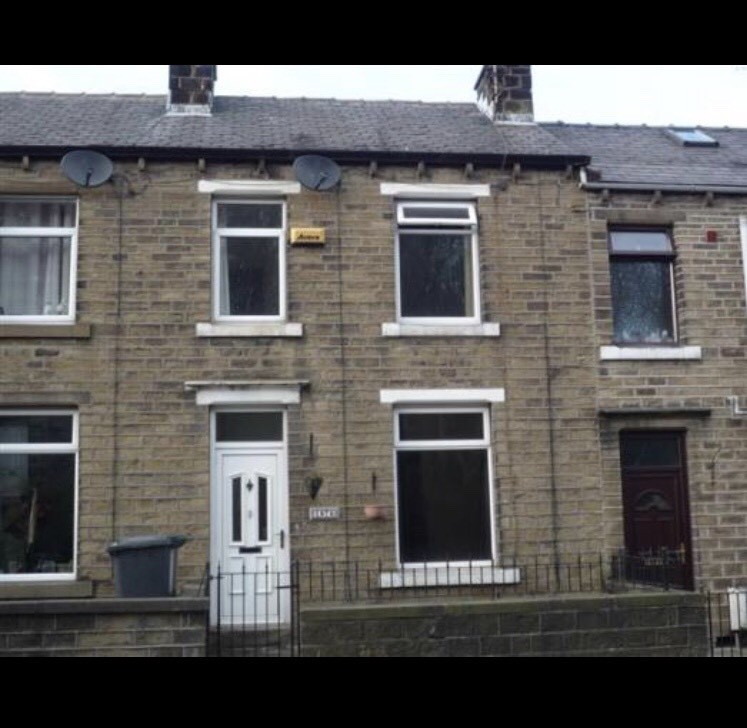 2 Bed house to let AVAILABLE NOW in Linthwaite, West Yorkshire Gumtree