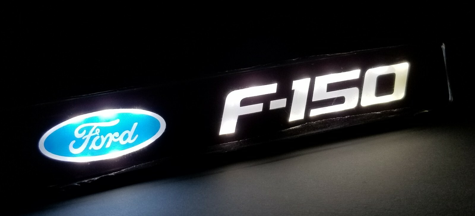 1pcs Jdm Ford F150 Led Light Car Front Grille Badge Illuminated Decal