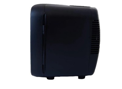 Frigidaire Retro 12 Can 9 Liter Mini Beverage/Skincare Cooler Black EFMIS351-Bla