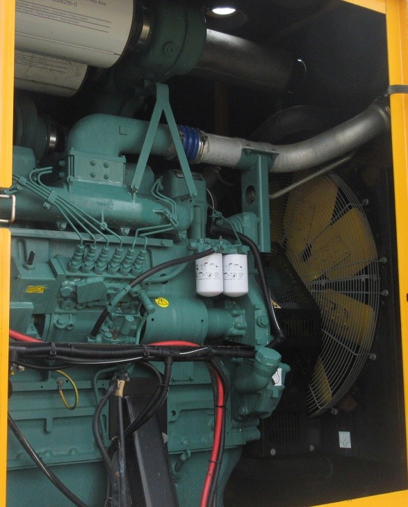 504 kw SDMO / Volvo Penta Diesel Generator / Genset - Load Bank Tested