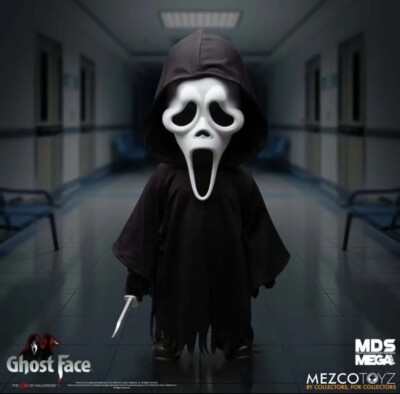 Mezco Toyz Ghost Face MDS Mega Scale 15-Inch Doll
