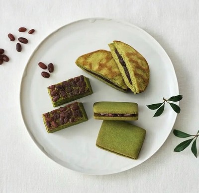 MUJI Matcha Set Matcha & red bean cake / Dorayaki /Red bean cream cookie
