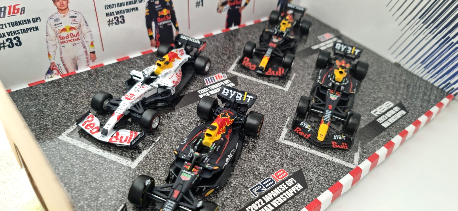 143-scale-max-verstappen-champion-4-car-set-burago-oracle-redbull-racing