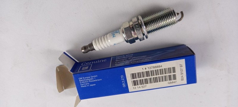 Original Opel Vectra-C Signum ZÃ¼Ndkerze Z28nel[Ldq] 12788884