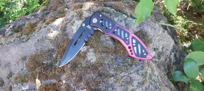 Couteau Herbertz Metal Noir/Rouge 11cm Semi-Dentee Inox 240811