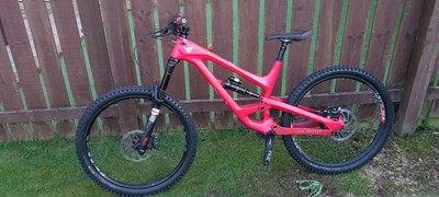 YT Capra CF Pro Large 2019 27.5 Enduro