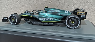 1:18 SPARK Aston Martin F1 Amr23 #14 2023 Fernando Alonso