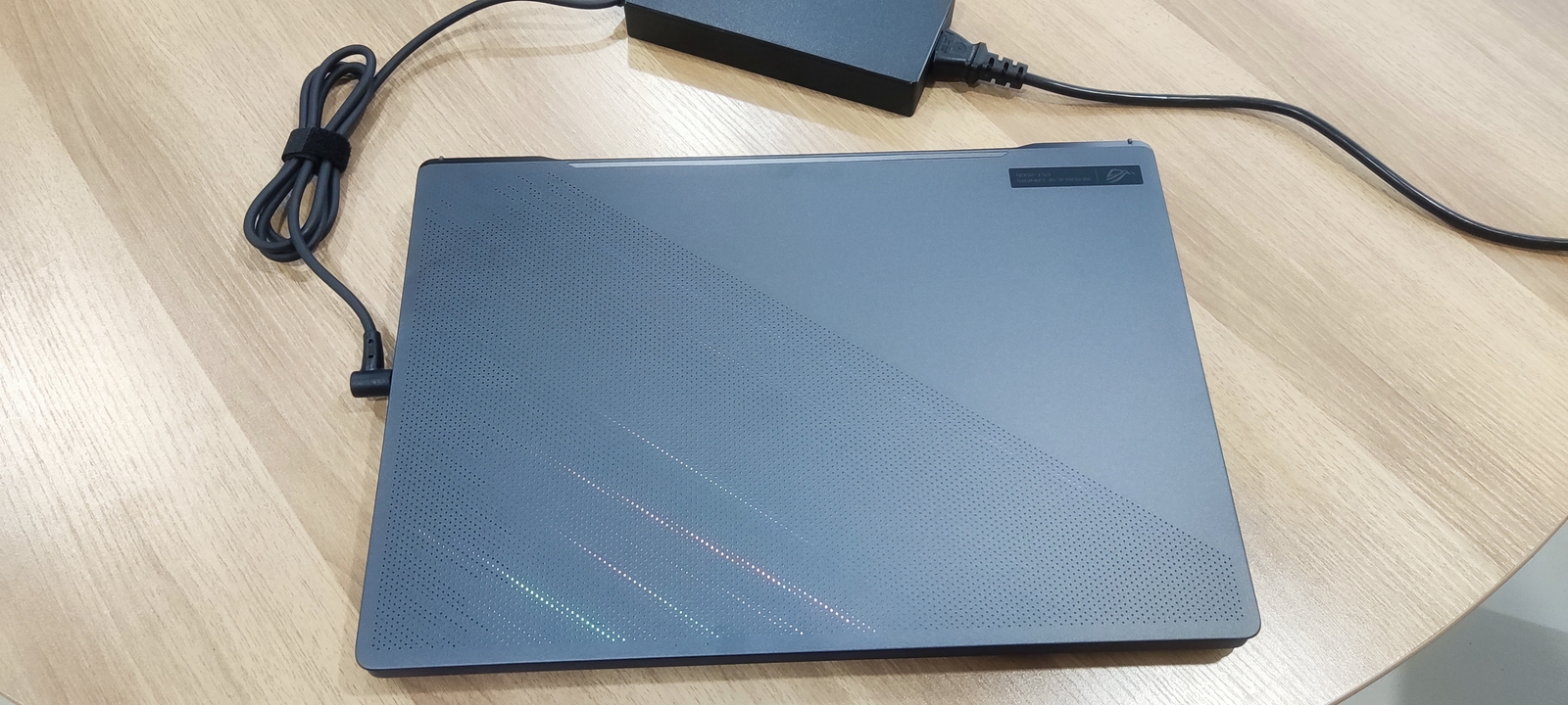 ノートPC ASUS - ASUS TeK GU603VI-N4020X ROG Zephyrus G16 maxresdefault.jpg