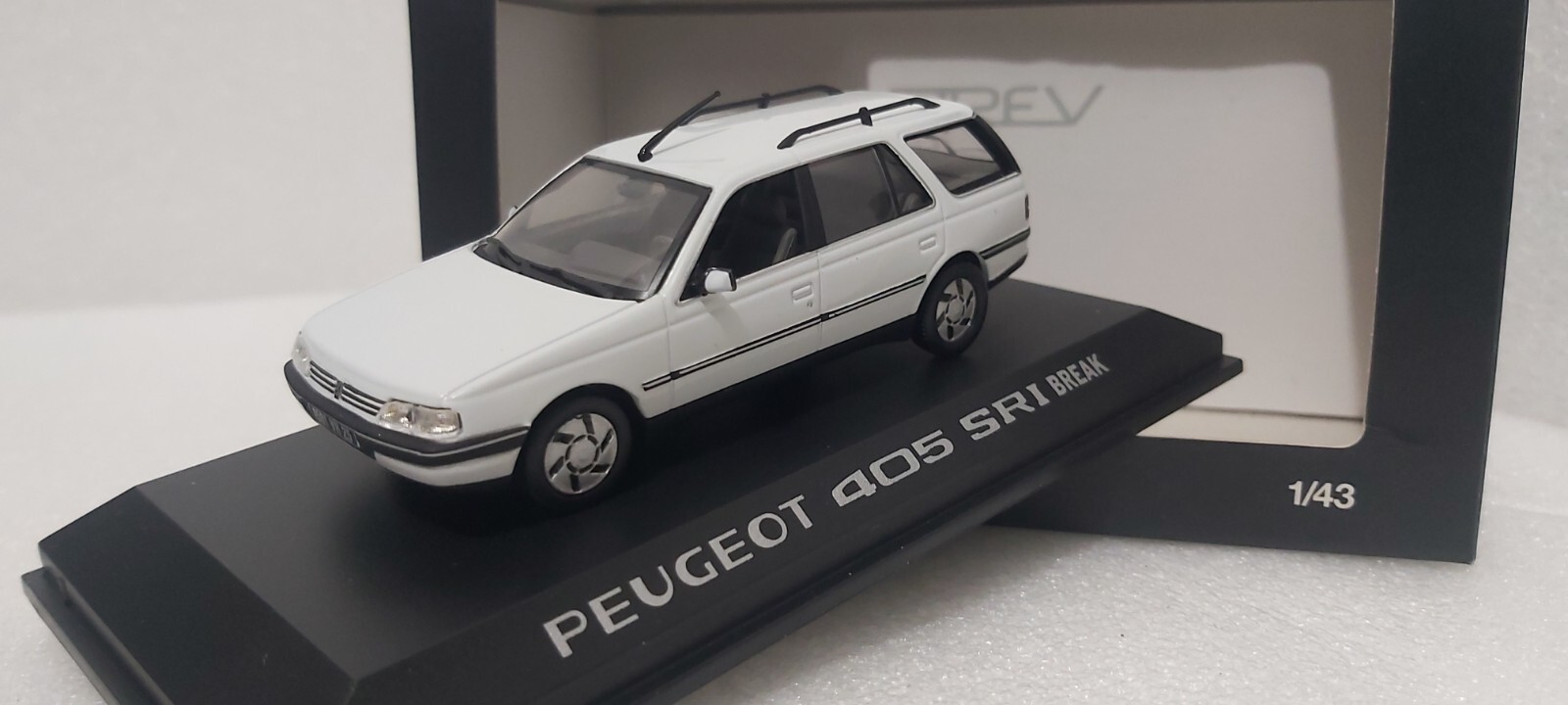 Peugeot 405 SRI Break White 1:43 Norev 1st Edition Extremely