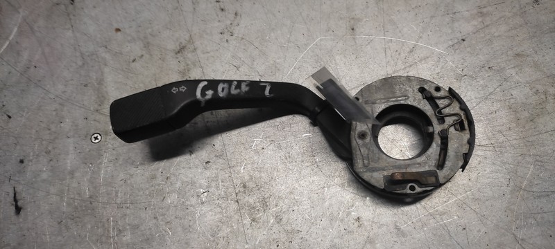 Commande De Clignotants Pour Volkswagen Golf Ii 191/193 1.6 1052629    1052629