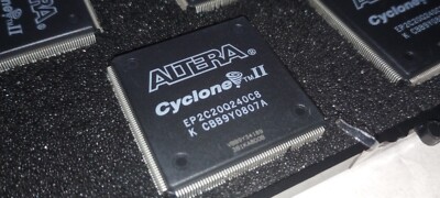16 ct New Altera EP2C20Q240C8 Cyclone II FPGA's 40 Pin 402.58 MHz 18752 Cells