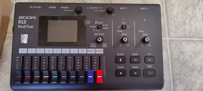 Zoom R12 MultiTrak Recorder + 128gb MicroSD