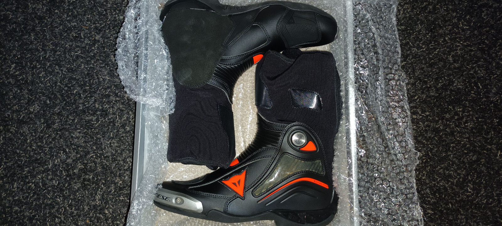 Dainese Axial D1 In Racing Boots - Black/Red Fluo - EU45