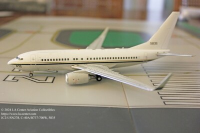 JC Wing US Navy Boeing C-40A / 737-700W Diecast Model 1:200