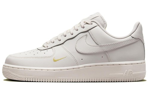 ✨新品　Nike Air Force 1 Low '07 スニーカー 27cm NIKE◇AIR FORCE 1 07 LV8_エア フォース LV8/27cm/WHT