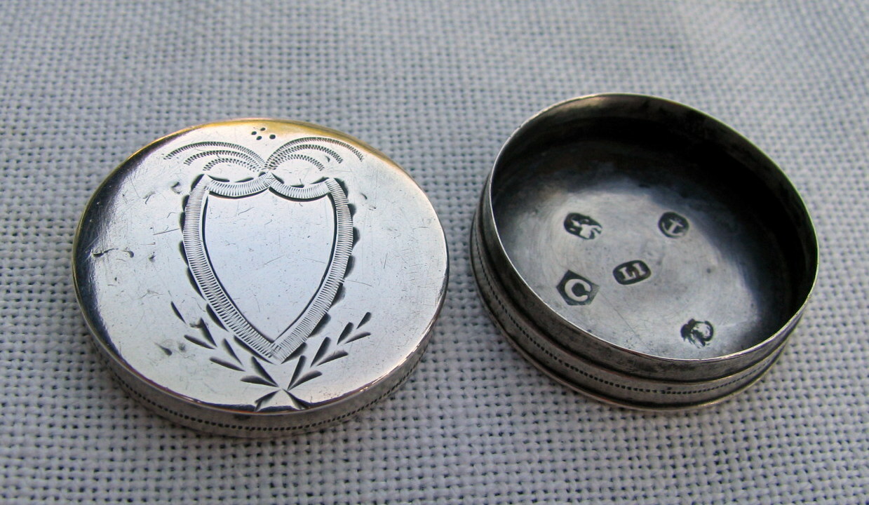 彫刻・オブジェ Vintage London Hallmark 1984 Pill Box 彫刻